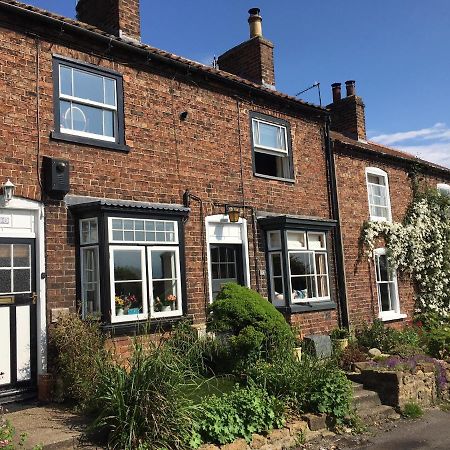 Cosy Lincs Wolds cottage in picturesque Tealby Esterno foto