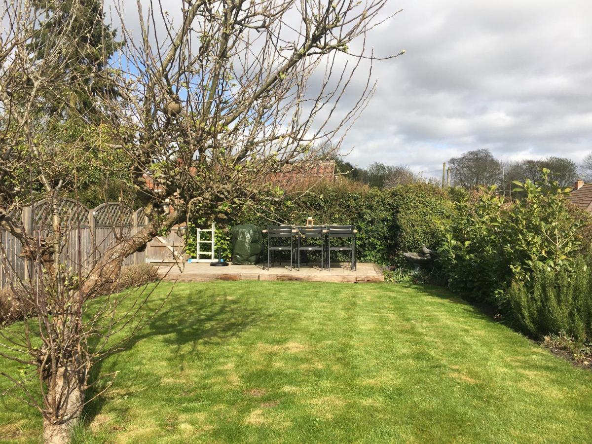 Cosy Lincs Wolds cottage in picturesque Tealby Esterno foto